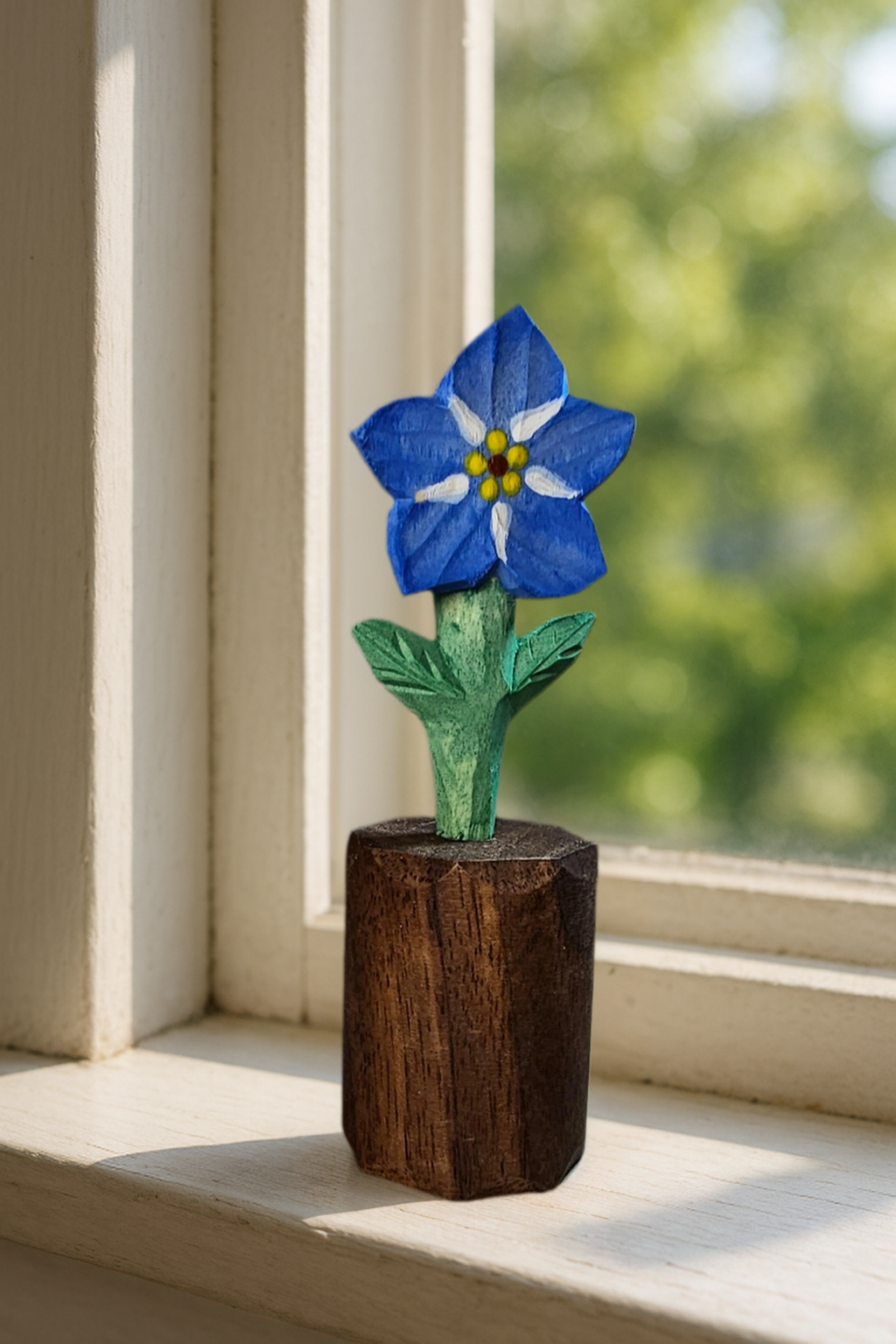 Forget‑Me‑Not Wooden Flower Figurine - Gift Box Included